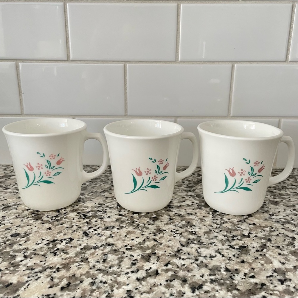 Vintage Corning USA Corelle Rosemarie Pink Tulip Cups 3pc